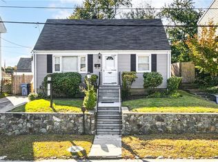 71 Ash Ave, Cranston, RI 02910