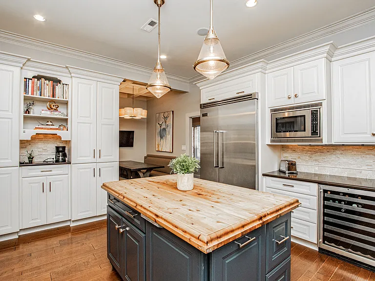 3911 Lakeside Dr — Photo 13