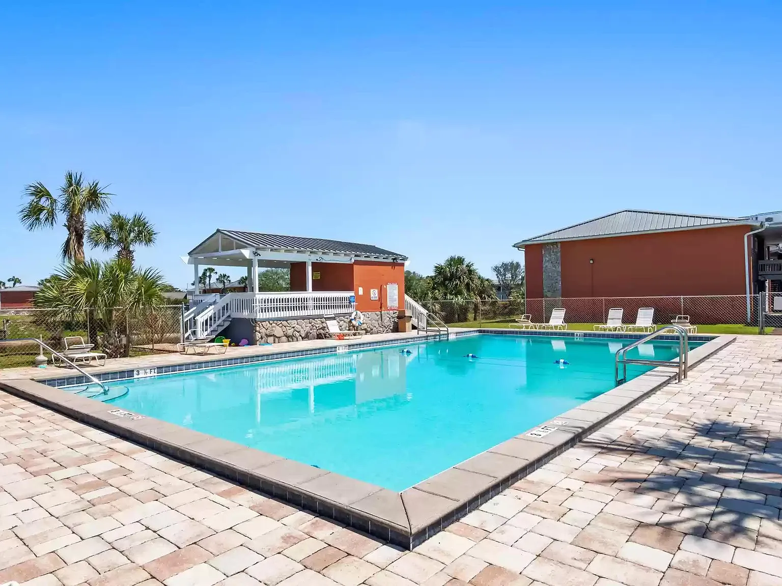 4000 Gulf Terrace Dr — Photo 4