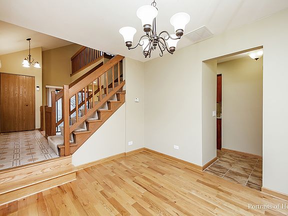 5th image of 1341 Queensgreen Cir #1402