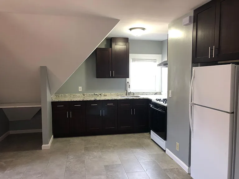 622 Hope St #3 — Photo 2