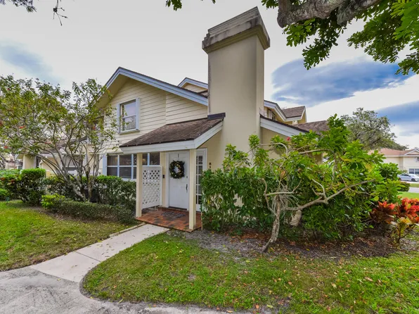 8122 Northboro Court #22d, Lake Clarke Shores, FL 33406