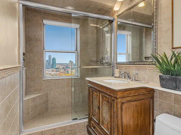 400 East 56th Street image 9 of 25