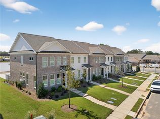 219 Black Swann Rd, Auburn, AL 36832