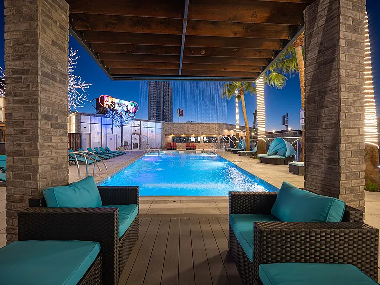 The BLVD Boutique Apartments — Photo 21