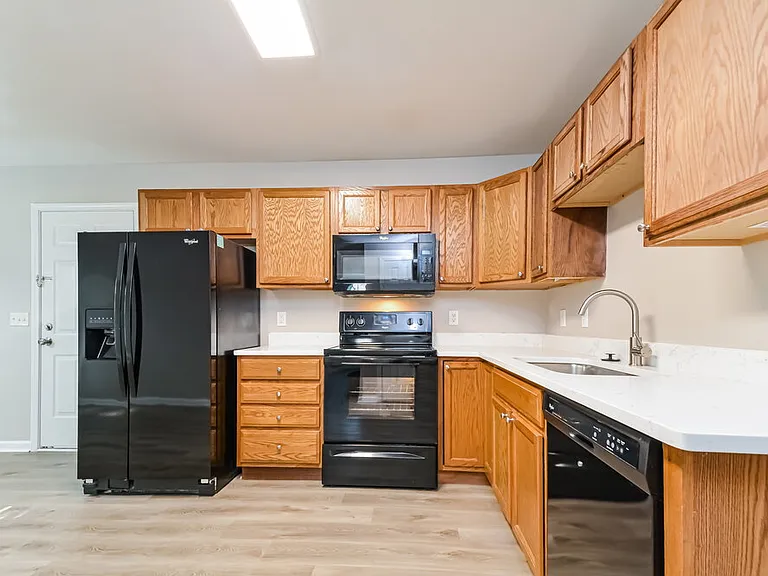 3709 Blue Blossom Dr — Photo 7