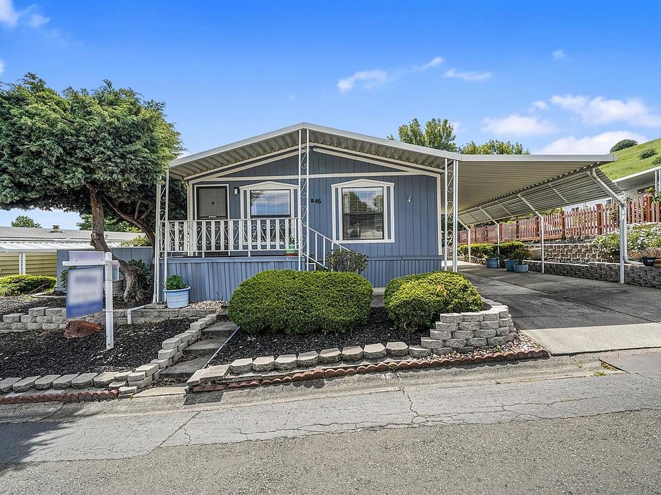 1st image of 46 Goya Dr #46