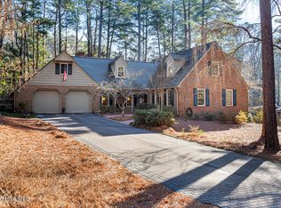 145 Elk Rd, Southern Pines, NC 28387