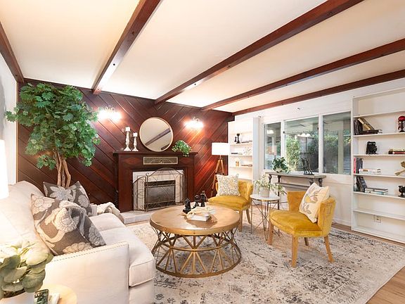 3rd image of 383 Riverview Dr
