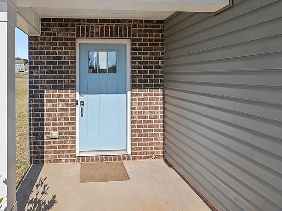 3rd image of 599 New Cut Meadows Rd