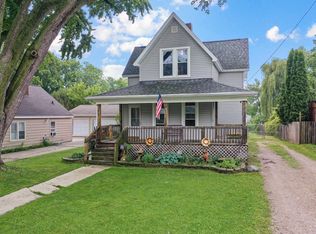 1436 Crooks St, Green Bay, WI 54301