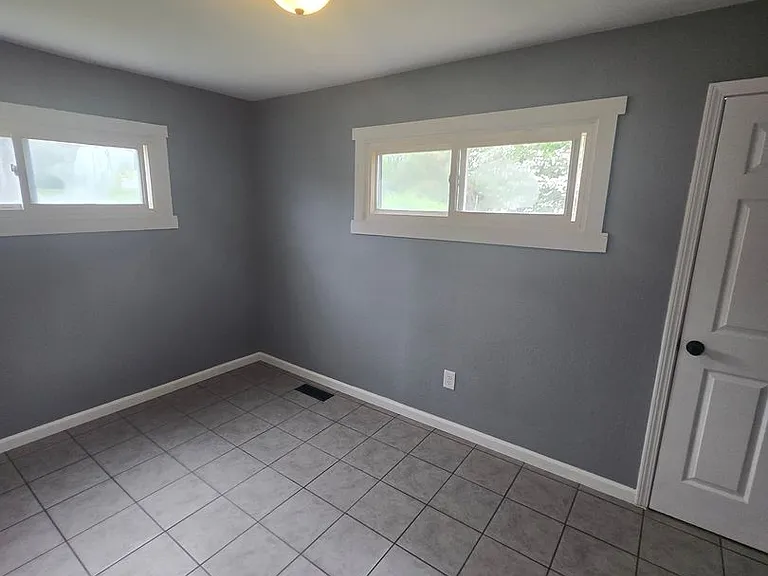 340 Unaka Dr — Photo 24