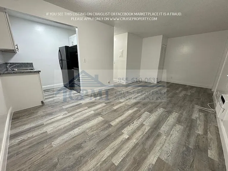 1958 McKinley St Hollywood, FL 33020 — Photo 12
