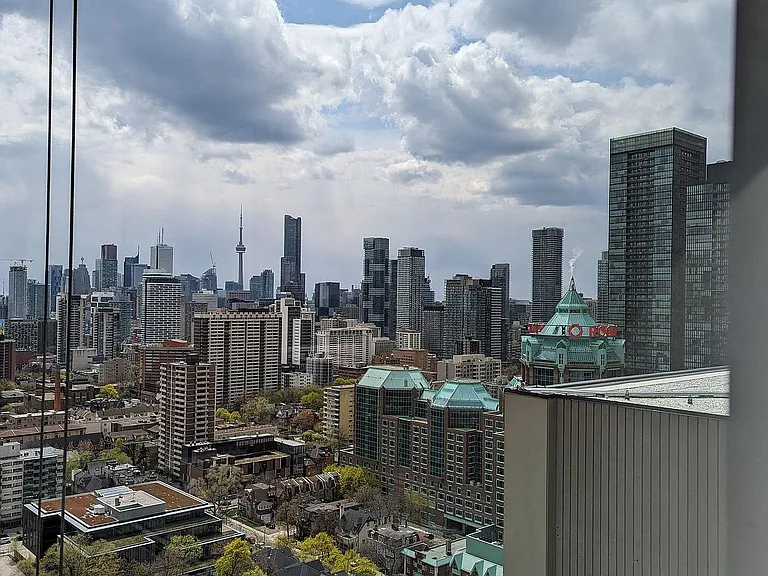 395 Bloor St E #2602 — Photo 37