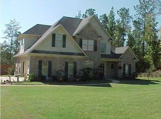 1020 Lake View Ln, Calera, AL 35040