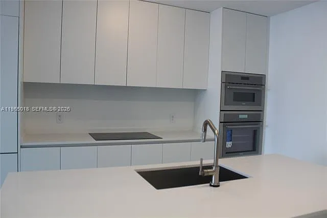700 NE 24th St #2305 — Photo 6