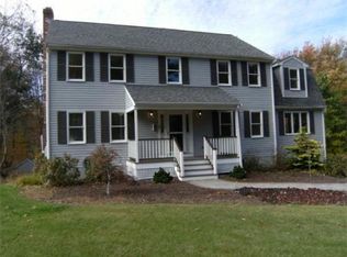 7 Carpenter Hill Rd, Mendon, MA 01756