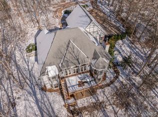 2130 Meadow Valley Dr, Innsbrook, MO 63390