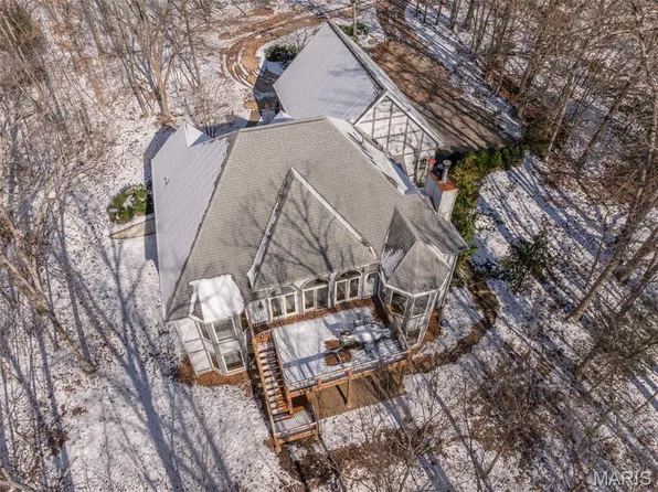 2130 Meadow Valley Dr, Innsbrook, MO 63390