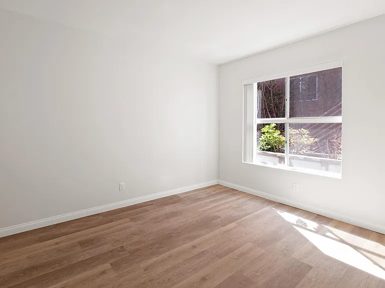 10376 Almayo Ave — Photo 85