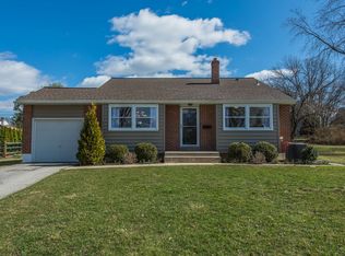 150 Lake Dr, Downingtown, PA 19335