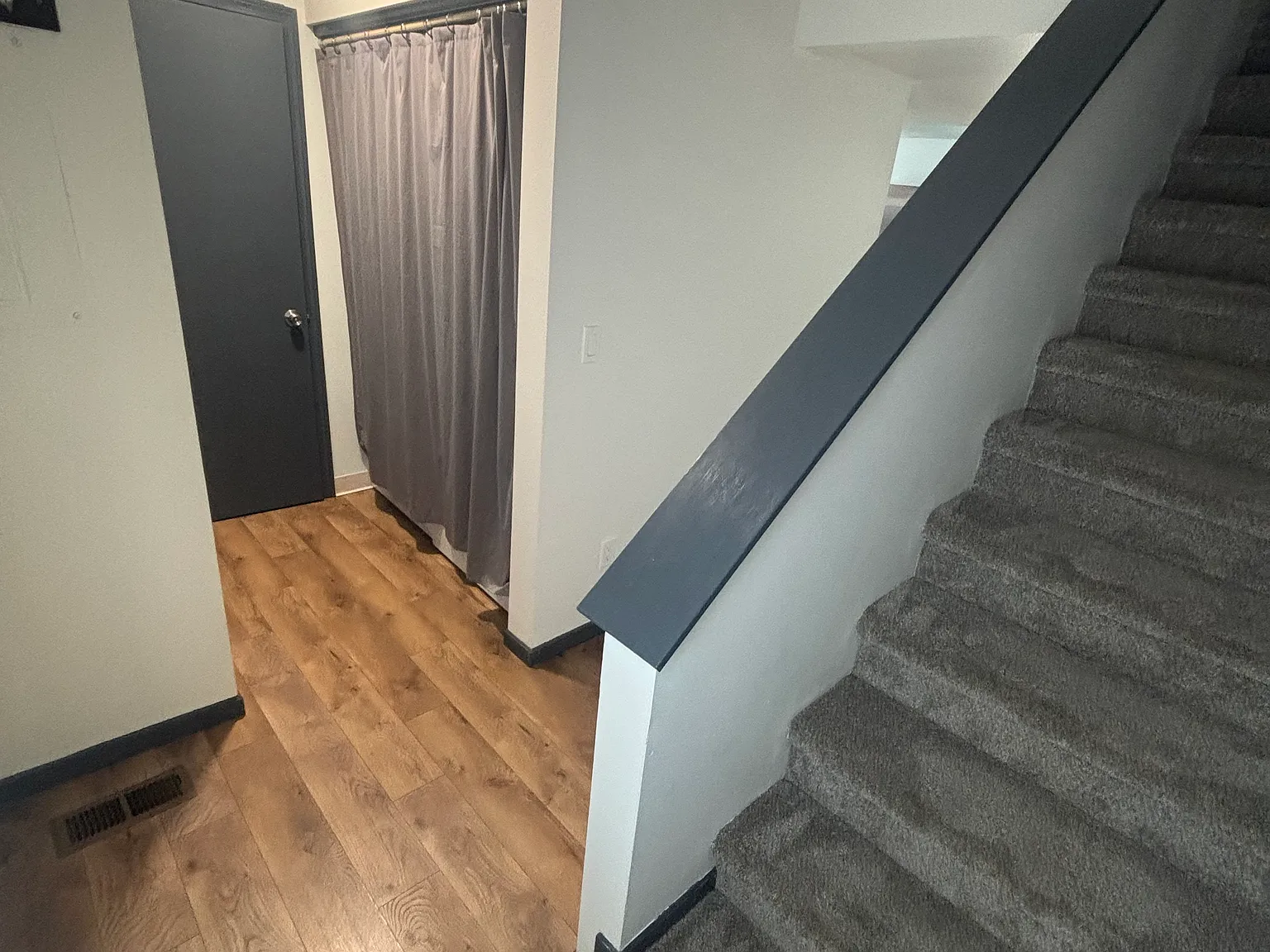 2 bed, 1.5 bath, 1034 sqft, $1,950 — Photo 3