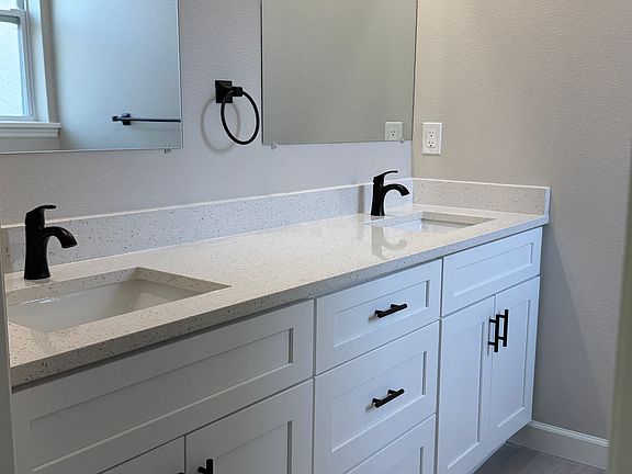 5th image of 10094 Amicola St #1