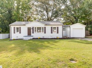 17 Runion Dr, Taylors, SC 29687