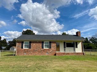 100 Threeway Rd, Warsaw, VA 22572
