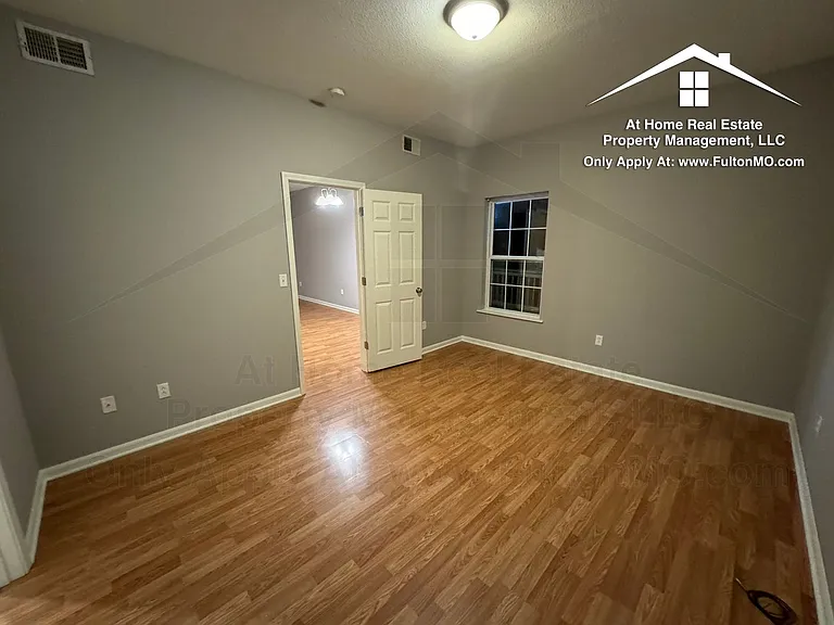 211 N Main St #A — Photo 10
