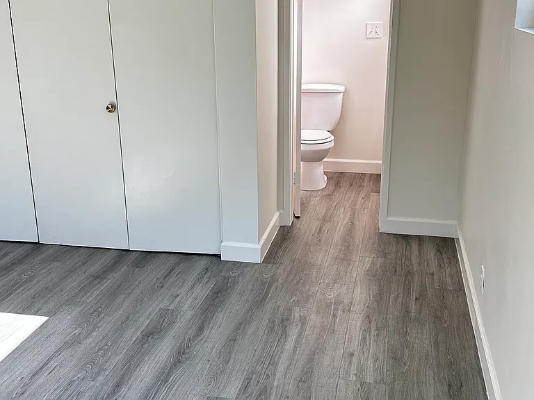 143 S Saint Andrews Pl #7 — Photo 8