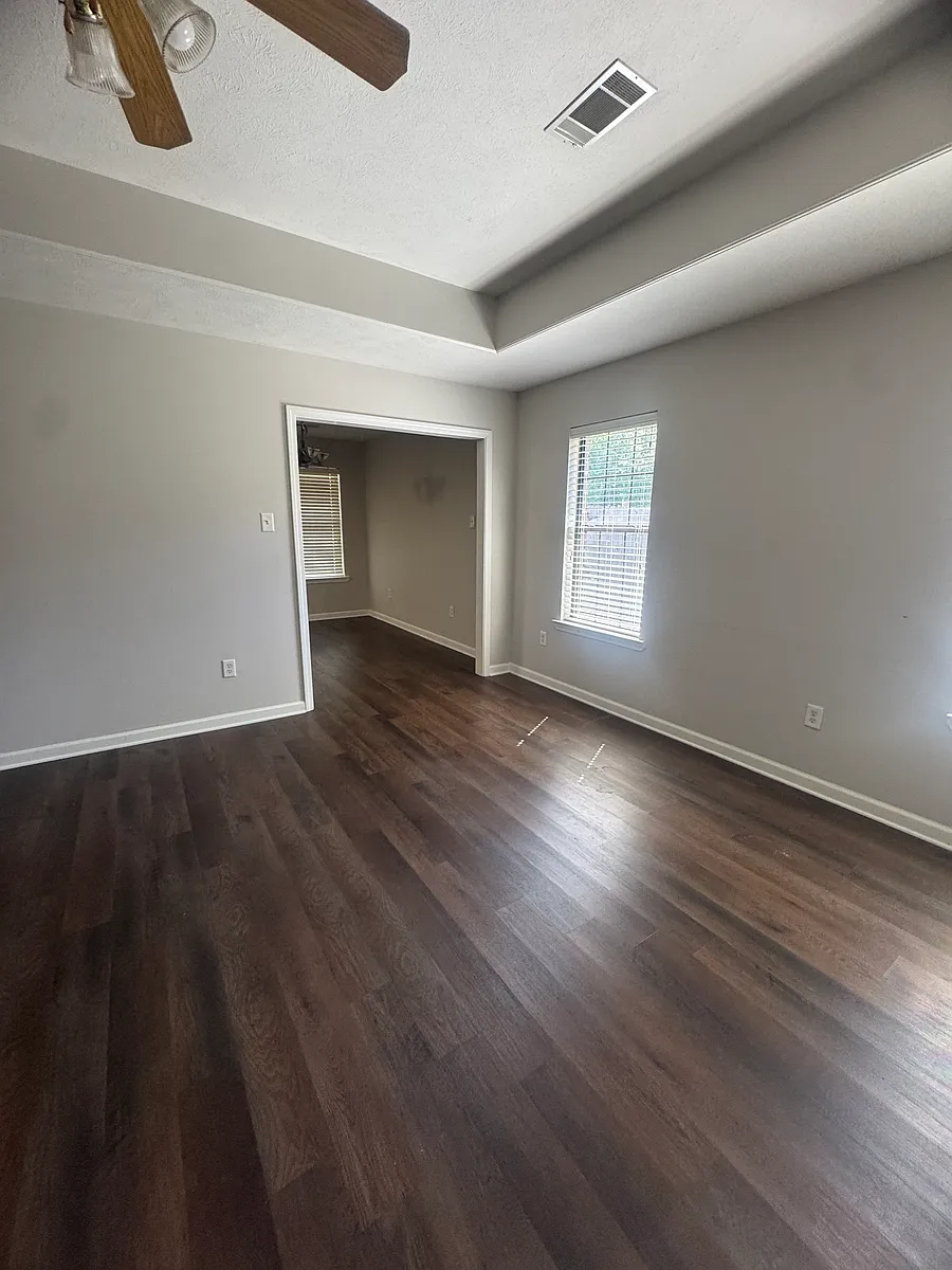 Building Photo - 4605 Graham Dr
