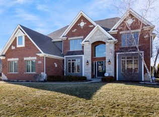 5435 Silk Oak Dr, Naperville, IL 60564