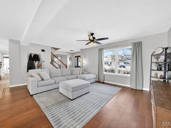 14 Spangle Way Dr, O'Fallon, MO 63366