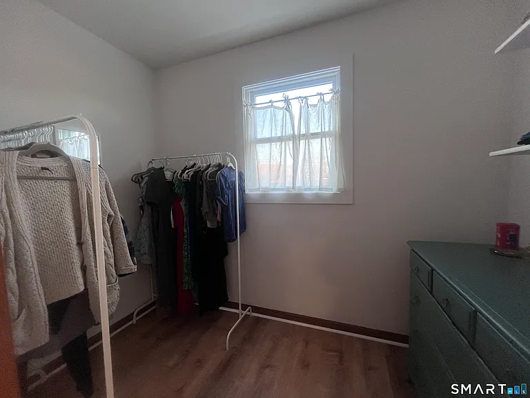 124 Thorpe St — Photo 8