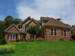 136 Honeysuckle Creek Loop, Mooresville, NC 28117
