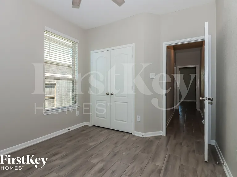 22235 Davenport Downs Ln — Photo 12