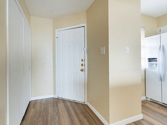3rd image of 205 Henry M Chandler Dr