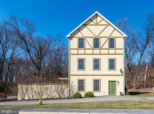 41 Rothenburg Way, Reinholds, PA 17569