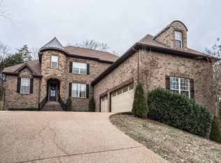 1012 Atchley Ct, Hendersonville, TN 37075
