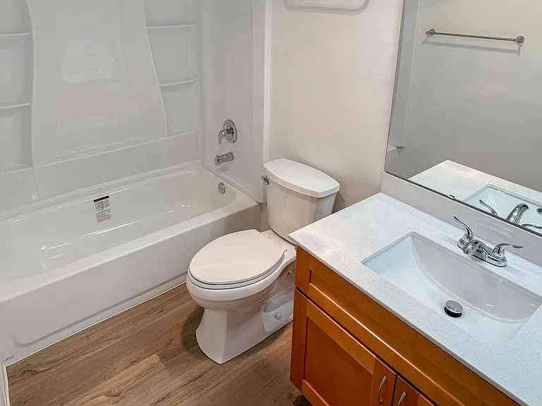 Sandpiper East Apartments — Photo 19