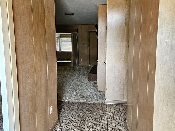 3rd image of 1325 Piedmont Dr