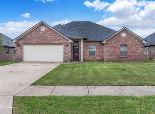 2330 Tallgrass Cir, Bossier City, LA 71111