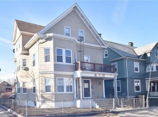 92 Clyde St, Pawtucket, RI 02860