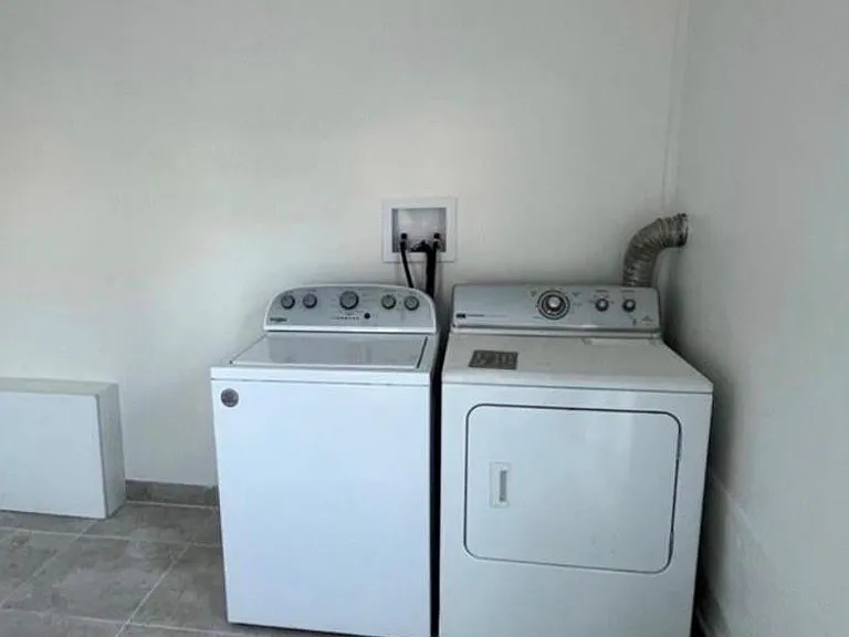 1398 SW 47th Ter — Photo 11