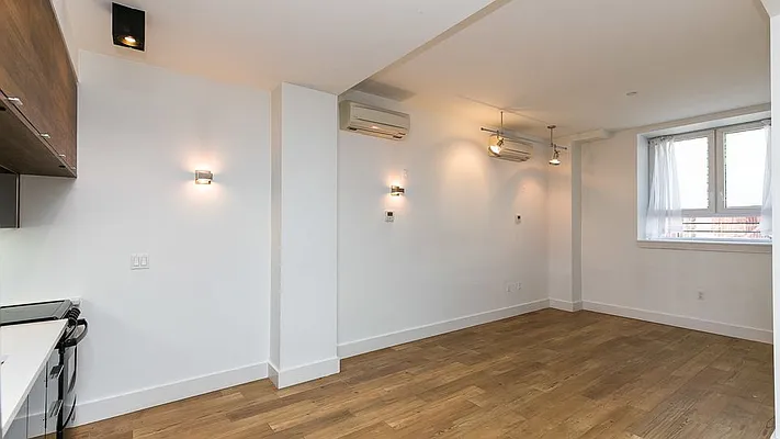Rented by Nooklyn NYC LLC | media 23