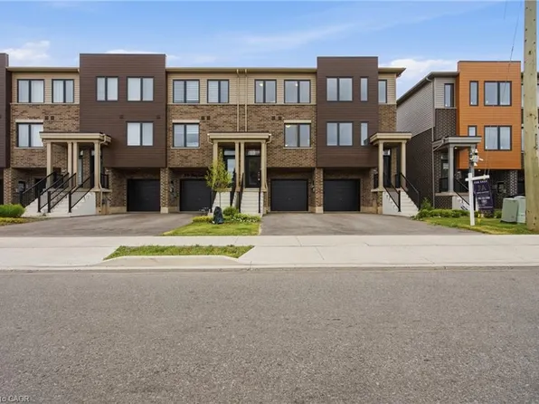19A Bingham Rd, Hamilton, ON L8H 1N4
