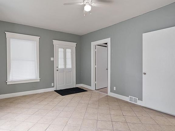 4th image of 229 Forest Ave