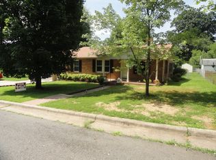 1509 Hurd Ave, Eden, NC 27288