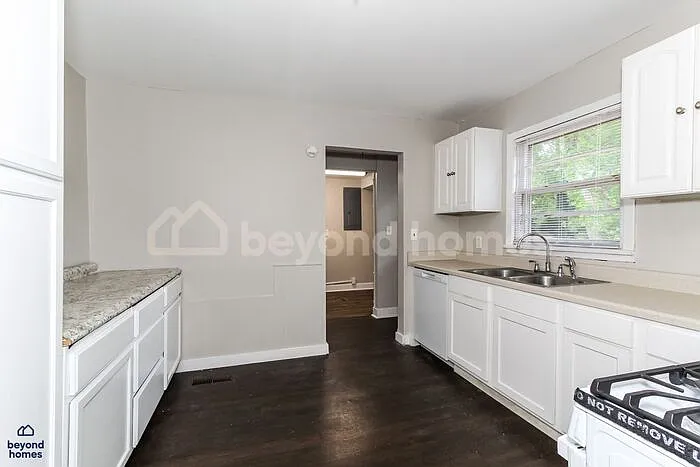 5713 Avenue P — Photo 7